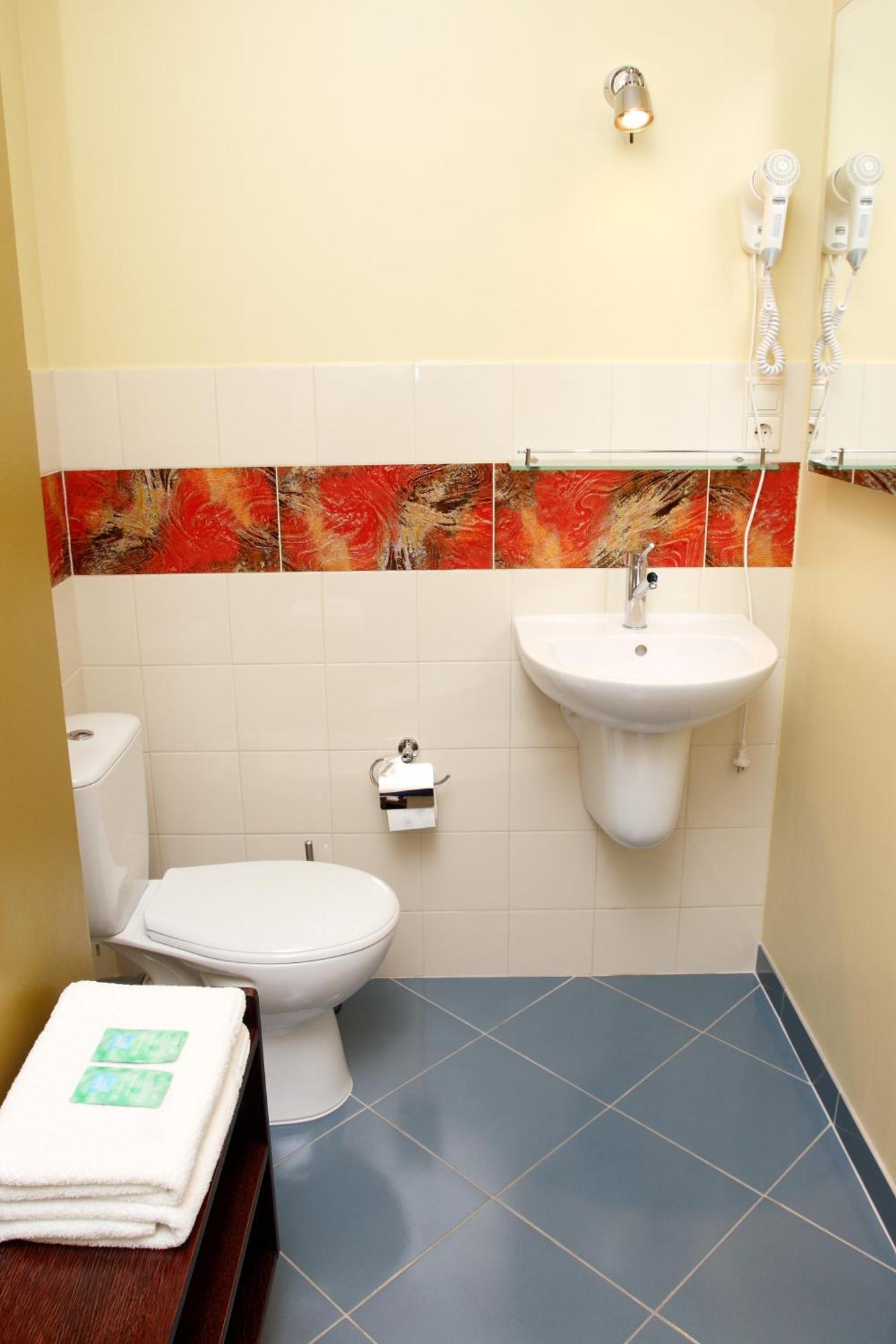 Seven Sisters Apartments With Self Check-In Лиепая Экстерьер фото