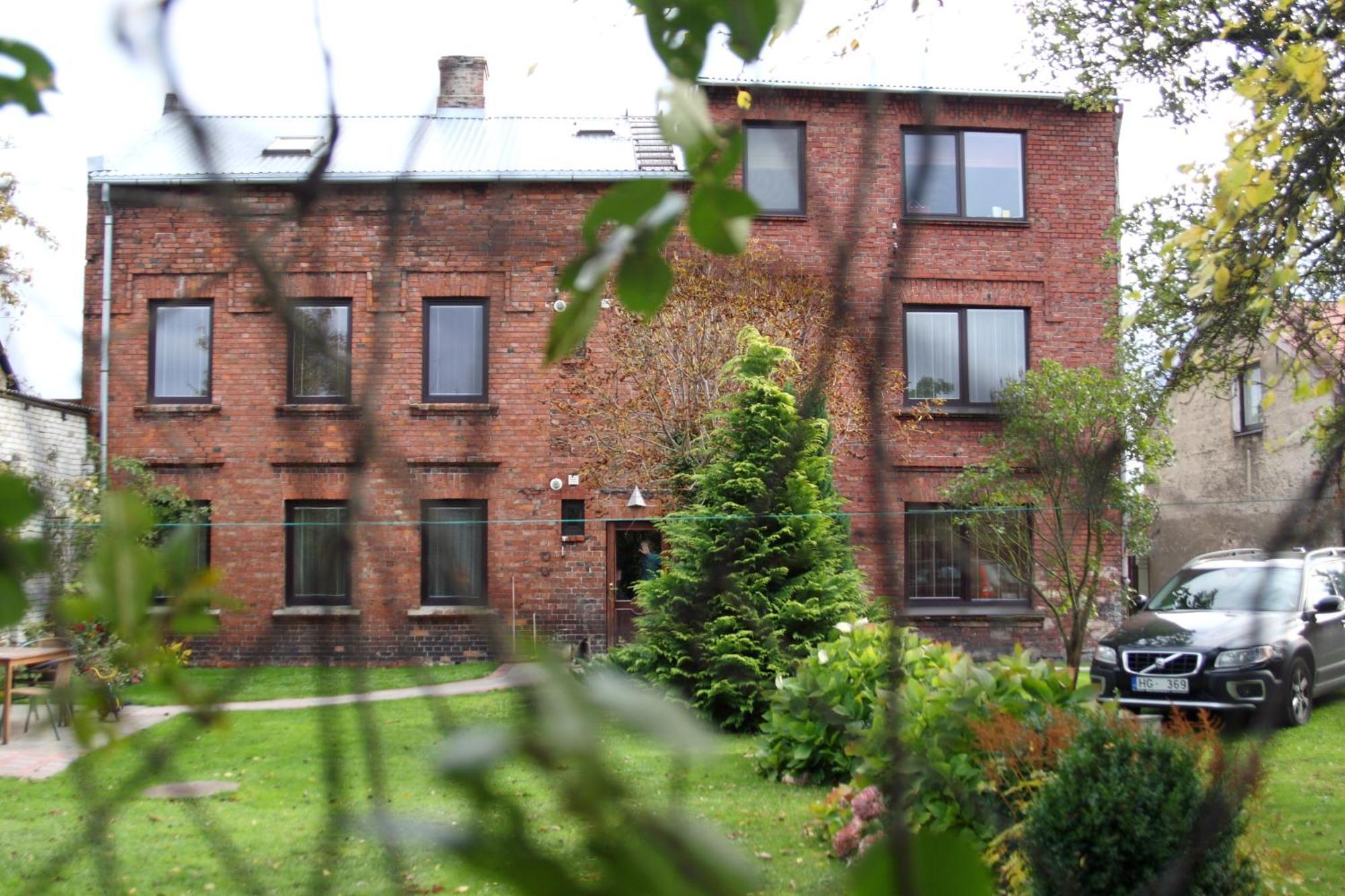 Seven Sisters Apartments With Self Check-In Лиепая Экстерьер фото