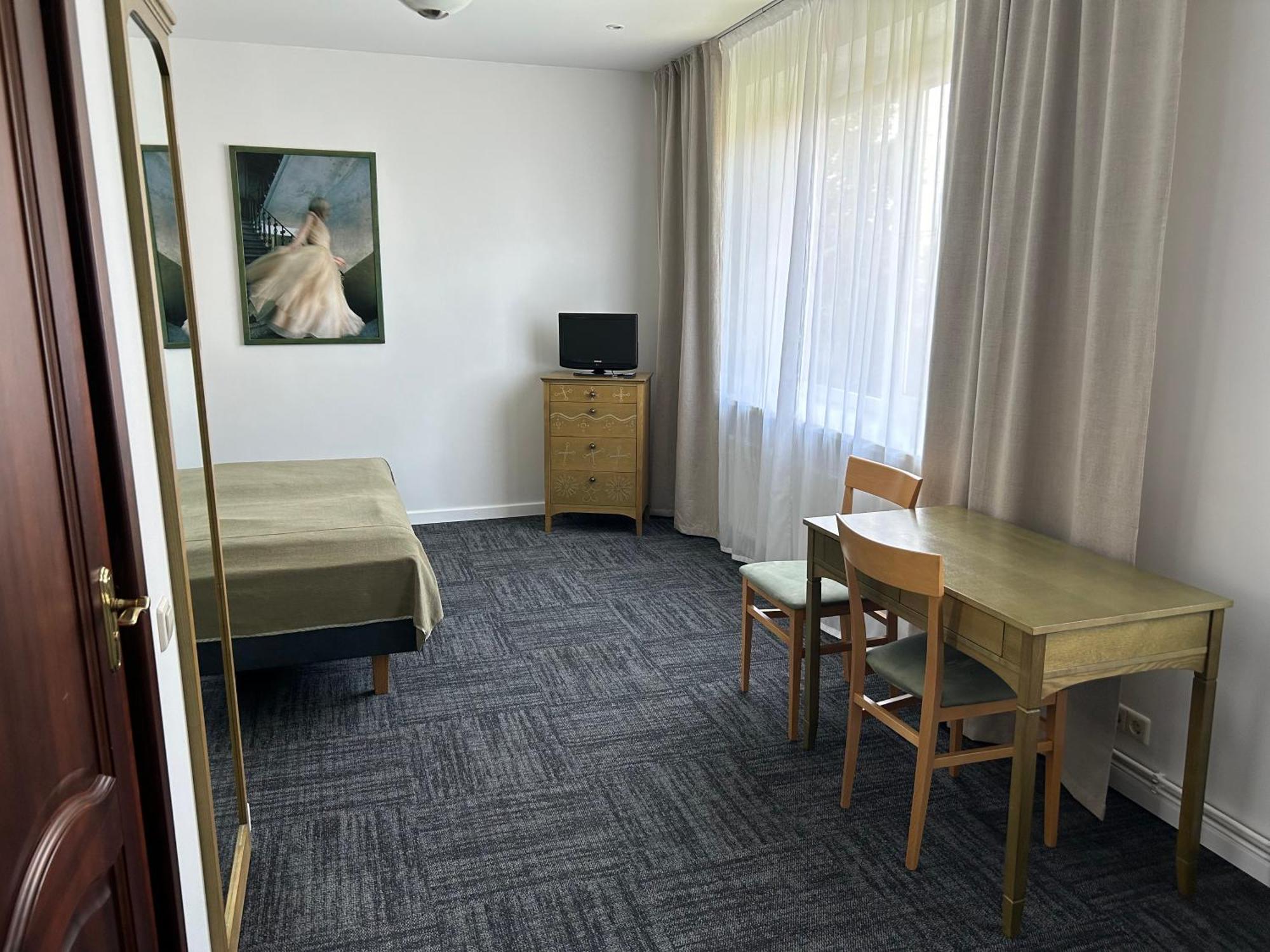 Seven Sisters Apartments With Self Check-In Лиепая Экстерьер фото